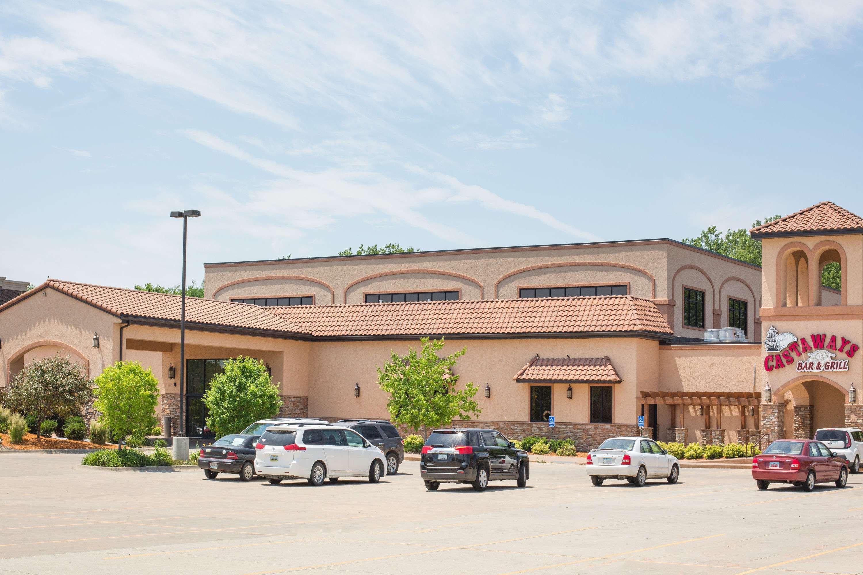 Ramada By Wyndham Des Moines Tropics Resort & Conference Ctr Urbandale Exteriör bild